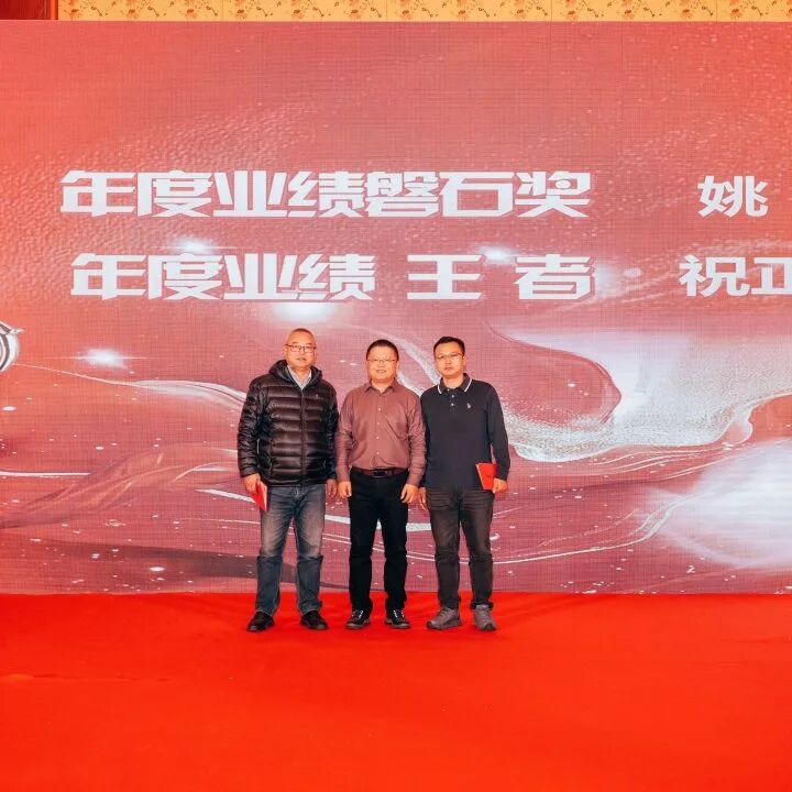 7c11ca81f9ccbb672cff400876f7e1c2.jpg